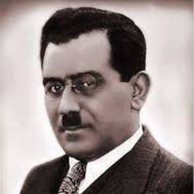 Ali Moustafa Mosharafa