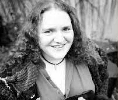 Anna Sheehan