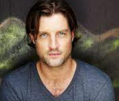 Axle Whitehead