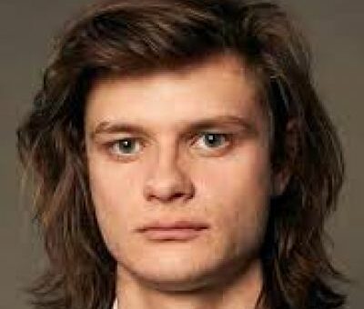 Charlie Tahan