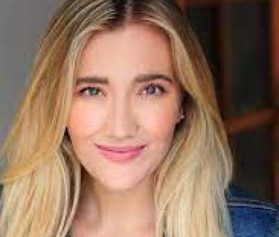 Chloe Caroline