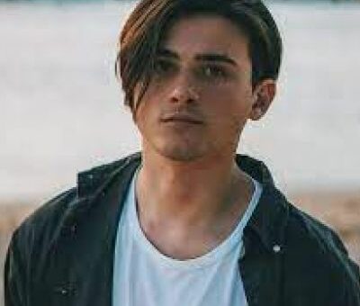 Chris Lanzon