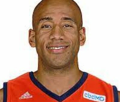 Dahntay Jones