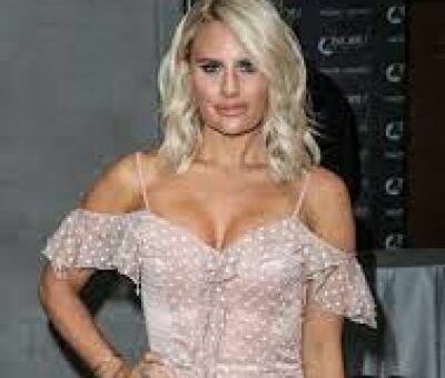 Danielle Armstrong