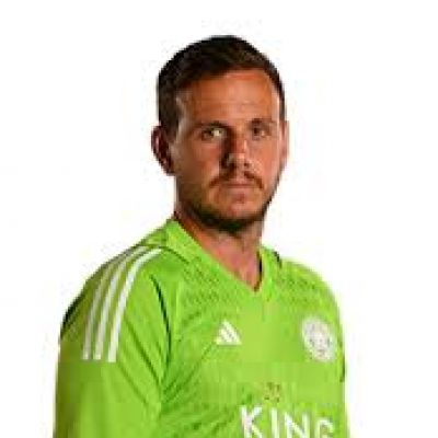 Danny Ward