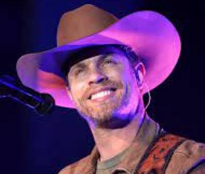 Dustin Lynch