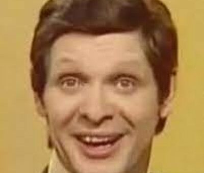 Eduard Khil