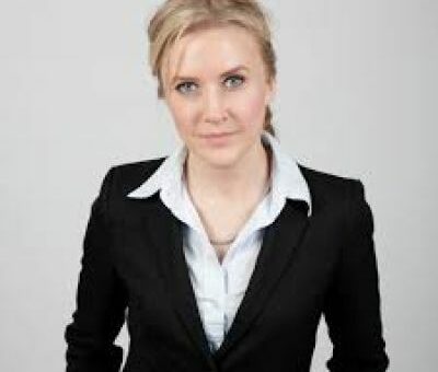 Elizabeth Nelson