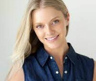 Elle Evans
