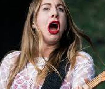 Este Haim