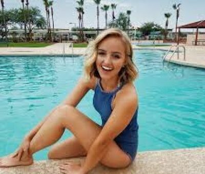 Evie Clair
