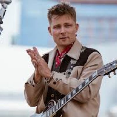 Frankie Ballard