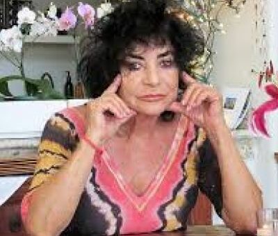 Helena Kallianiotes
