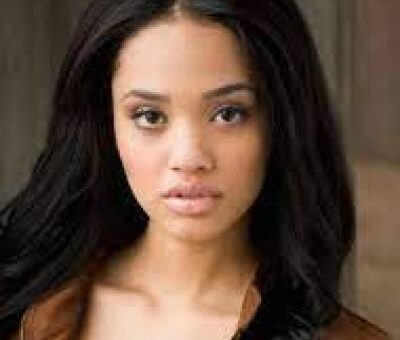 Kiersey Clemons