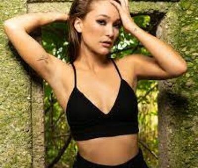 Kira Isabella