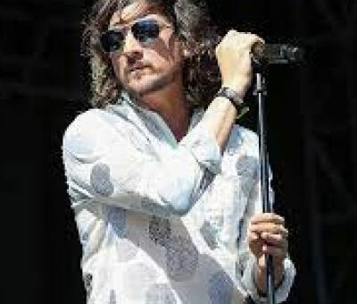 Leon Larregui
