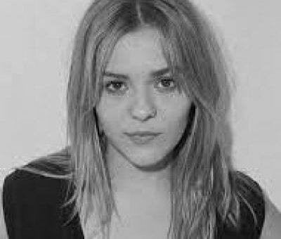 Maisy Stella