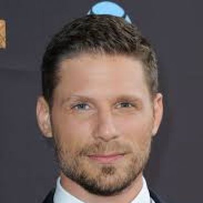 Matt Lauria