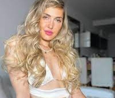 Mercedes Lambre