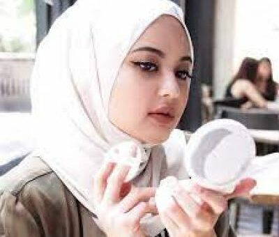 Nisha Ezzati