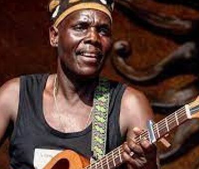 Oliver Mtukudzi