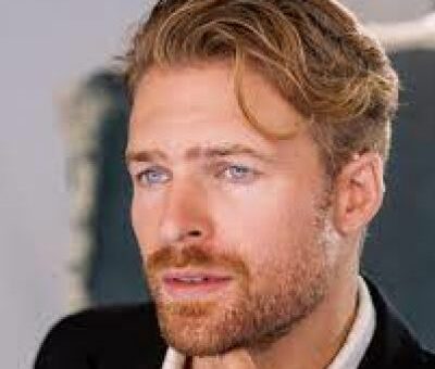 Rhett Wellington