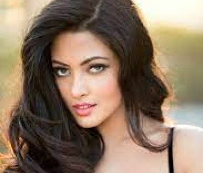 Riya Sen