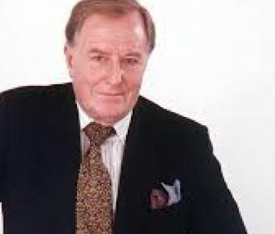 Robert Hardy