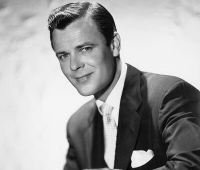 Robert Sterling