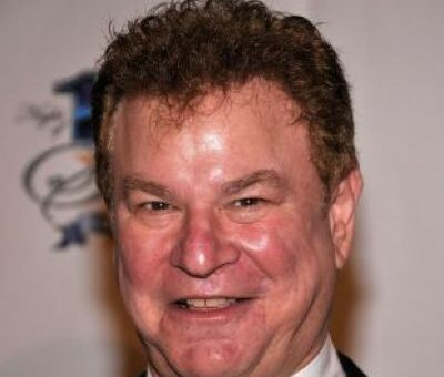 Robert Wuhl