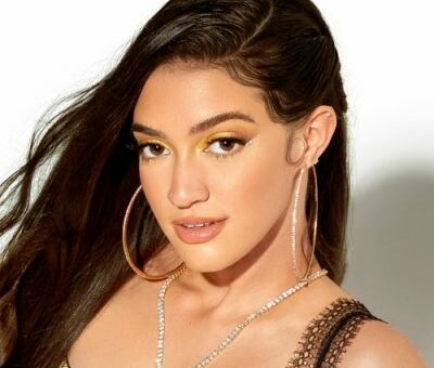 Samantha J