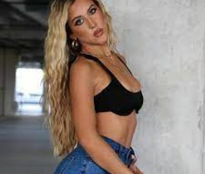 Sheyla Flores