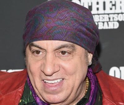 Steven Van