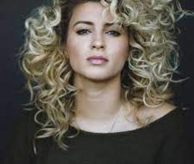 Tori Kelly