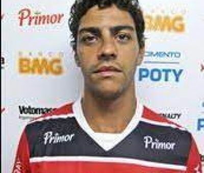 Andre Farias Oliveira