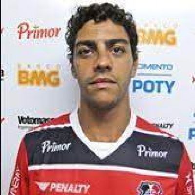 Andre Farias Oliveira