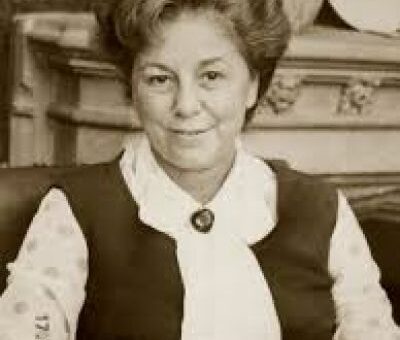 Annie Llewelyn-Davies, Baroness Llewelyn-Davies of Hastoe