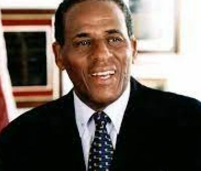 Carl McCall
