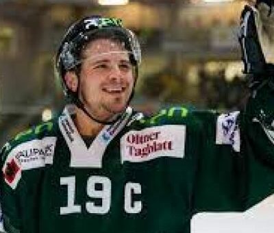 Dion Knelsen