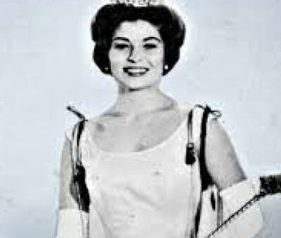 Donna Axum