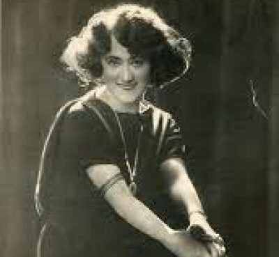Edna Wallace Hopper