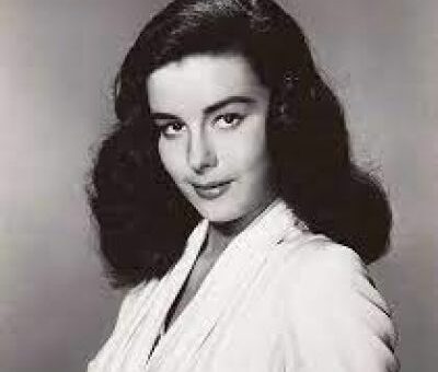Elaine Stewart