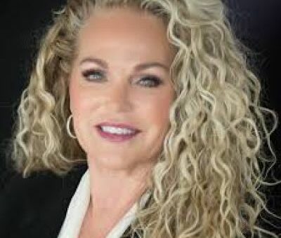 Elizabeth Owens