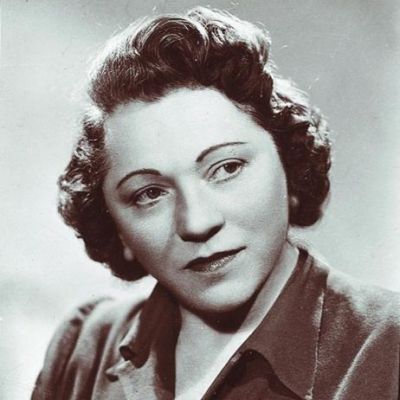 Ella Gombaszogi