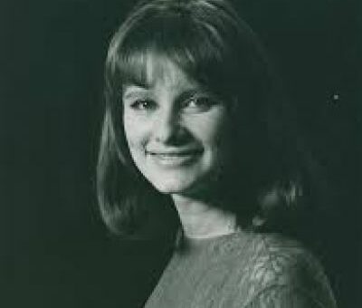 Essy Persson