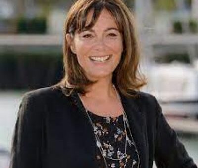 Fiona Dolman