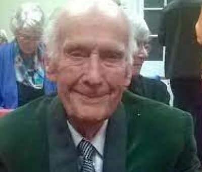 Geoffrey Chater