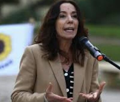 Heloísa Apolónia