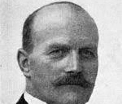Hennild Wollstadmo