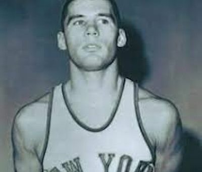Howard Komives